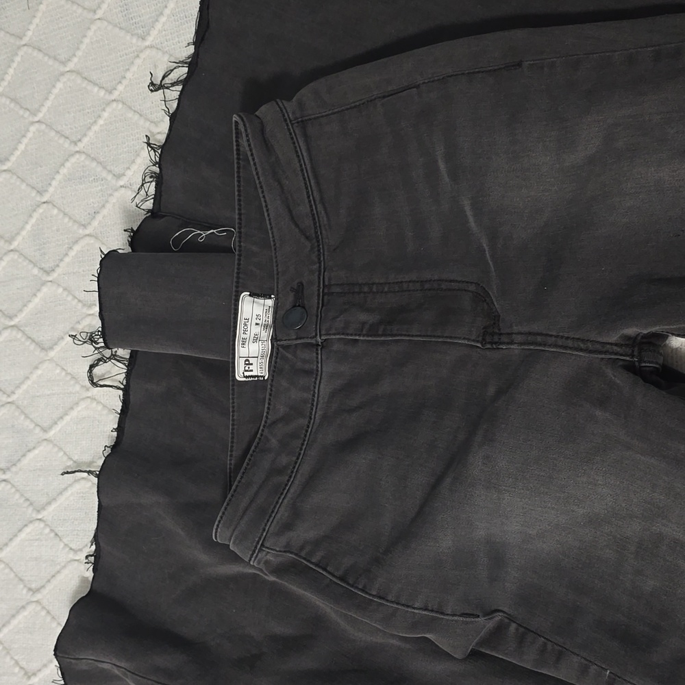 Free People - Picture 4 of 9